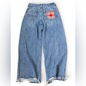 💥Blue wide leg Jeans with Red Floral Hawaiian Quilt Patch